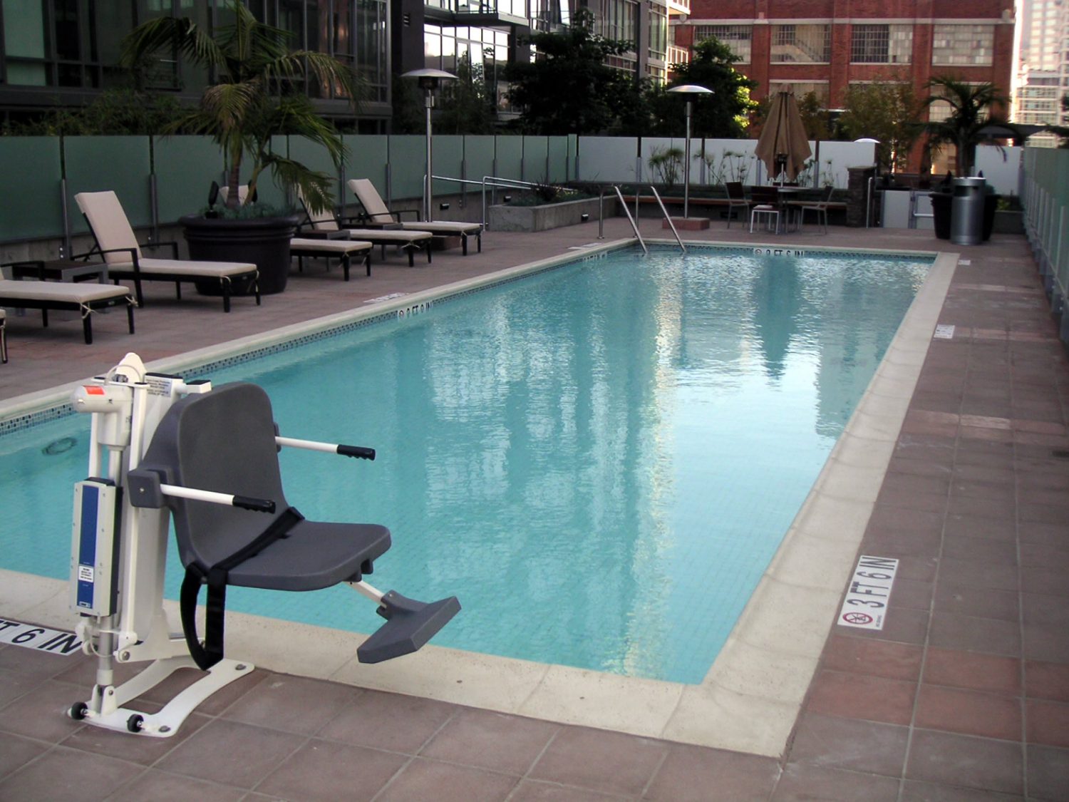 Lee Hill Handicap Pool Lift Stainless Aquatics Stainless Steel